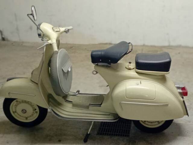 Piaggio Vespa 150 GL