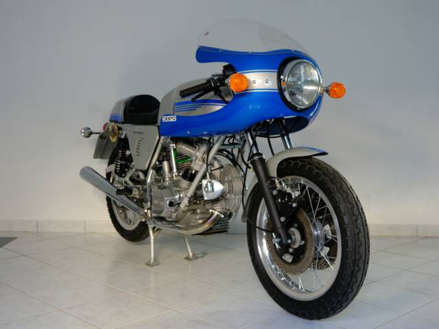 Ducati 900 SS