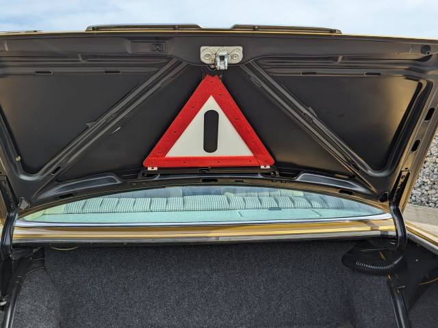Mercedes-Benz 350 SE