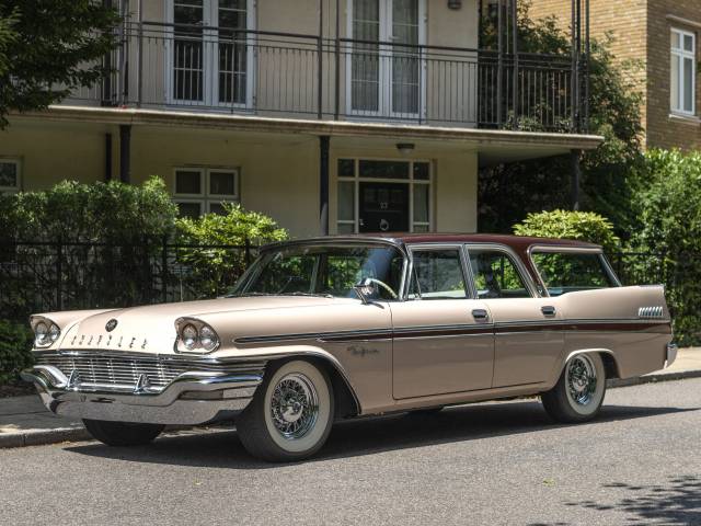 Afbeelding 1/36 van Chrysler New Yorker Station Wagon (1957)