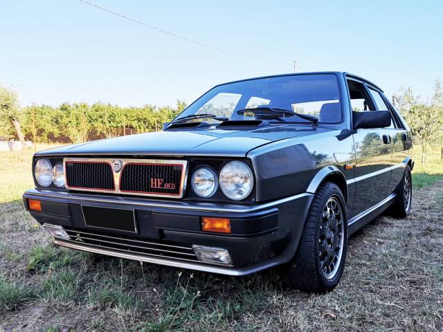 Image 1/50 of Lancia Delta HF 4WD (1987)