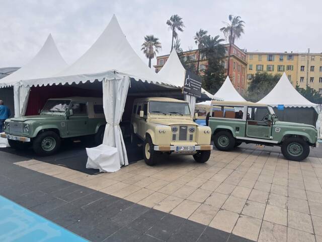 Land Rover 110