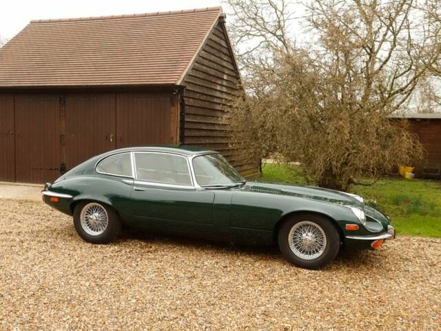 Image 1/4 de Jaguar Type E V12 (2+2) (1971)