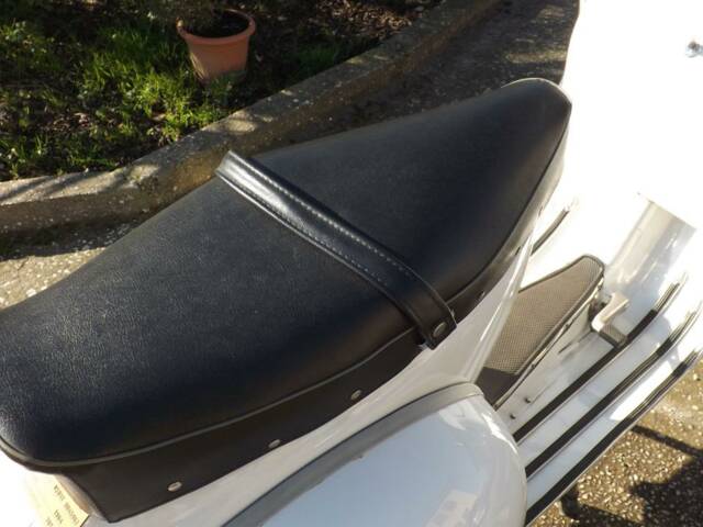 Piaggio Vespa 160 GS