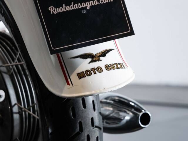 Moto Guzzi V 7