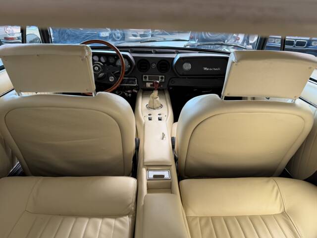 Maserati Indy 4200