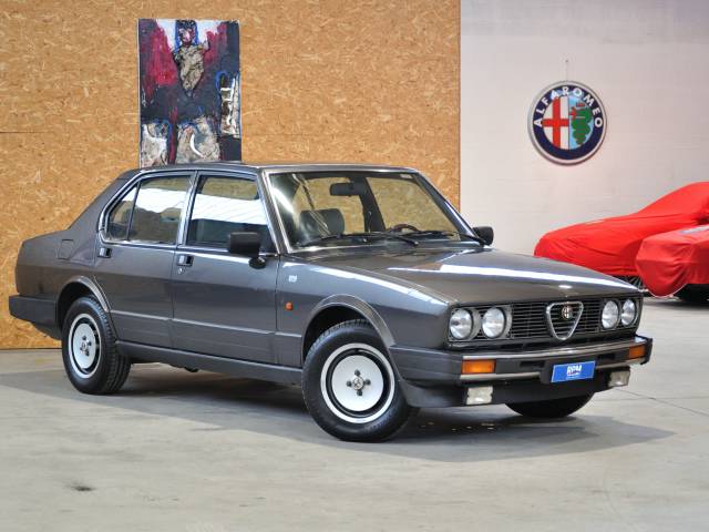 Alfa Romeo Alfetta Quadrifoglio Oro