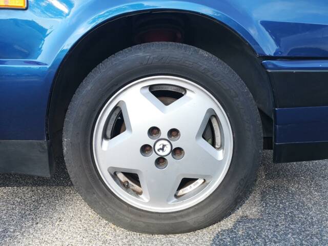 Lancia Thema 8.32