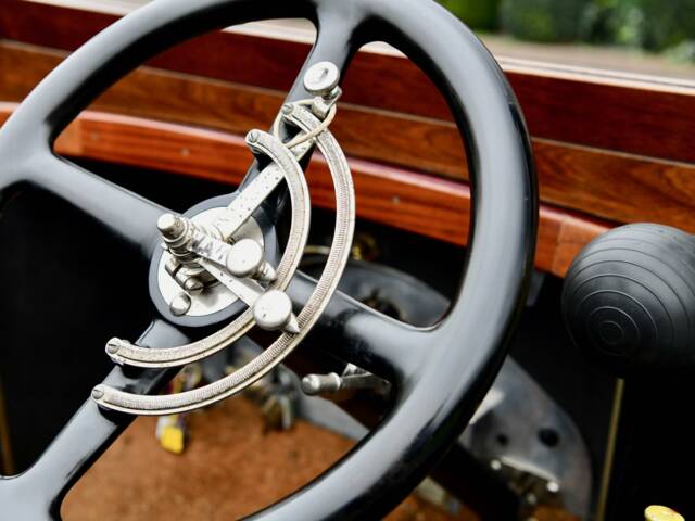 Wolseley 24/30HP