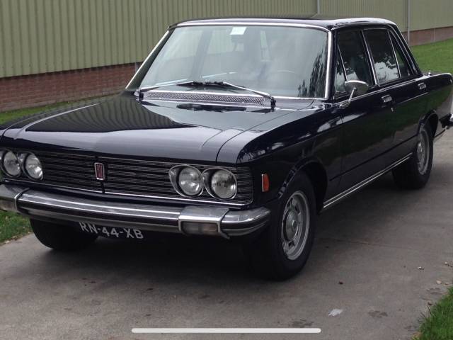 Zeer mooie Fiat 130 3200 V6 automatic
