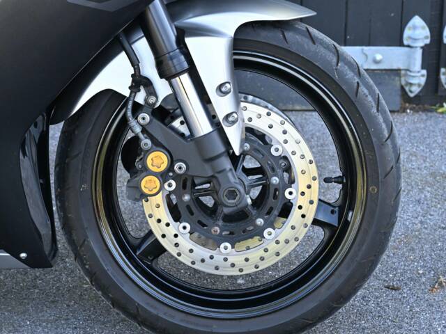 Yamaha YZF-R1