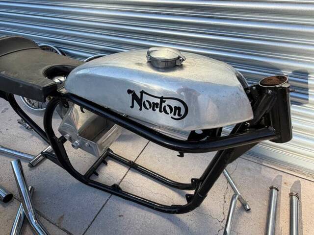 Norton Triton 650