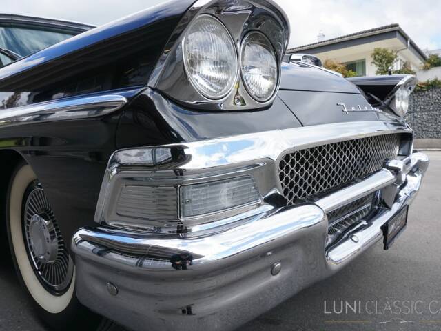 Ford Fairlane 500 Club Victoria
