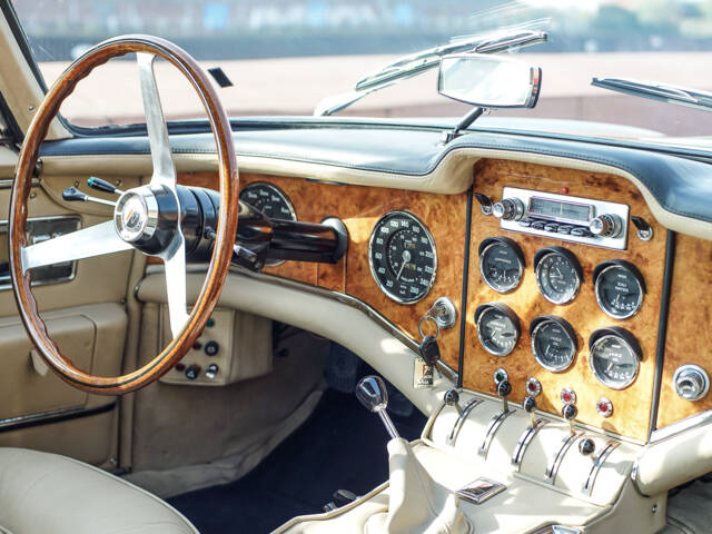 Facel Vega Facel II