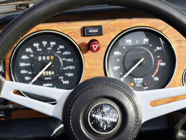 Triumph TR 6
