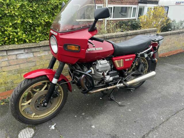 Moto Guzzi 1000 SP