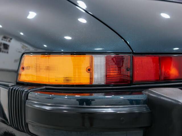 Porsche 911 Carrera 3.2 "25 years 911"