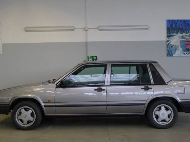 Imagen 1/31 de Volvo 740 Turbo (1987)