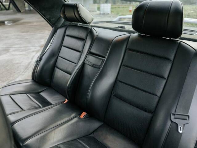 Mercedes-Benz 190 E 2.3-16