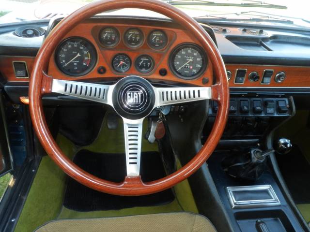 FIAT Dino 2400 Coupe