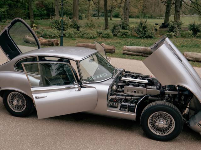 Jaguar E-Type V12 (2+2)