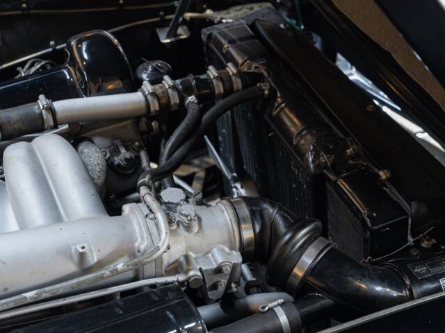 Mercedes-Benz 300 SL Roadster