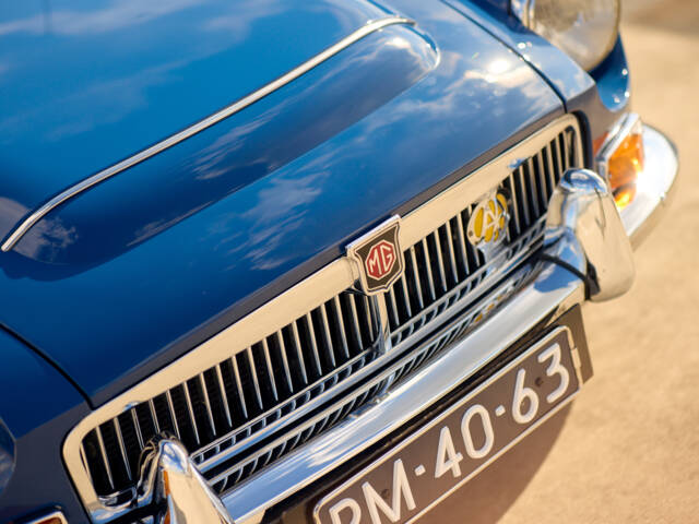 MG MGC GT