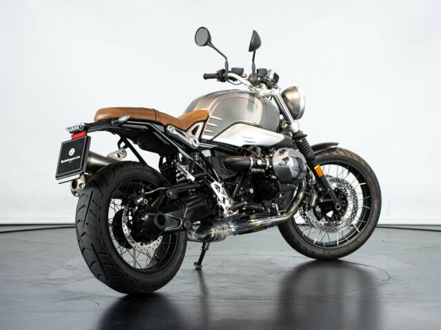 BMW R NineT