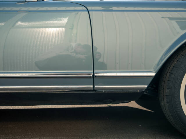 Mercedes-Benz 280 SL