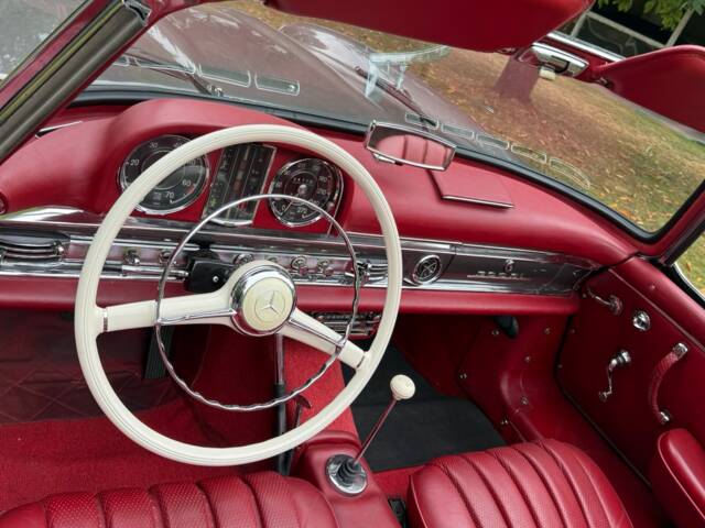 Mercedes-Benz 300 SL Roadster