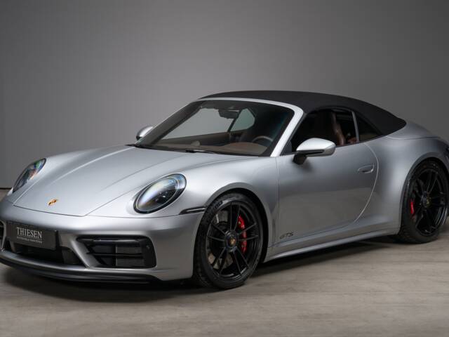 Porsche 911 Carrera 4 GTS