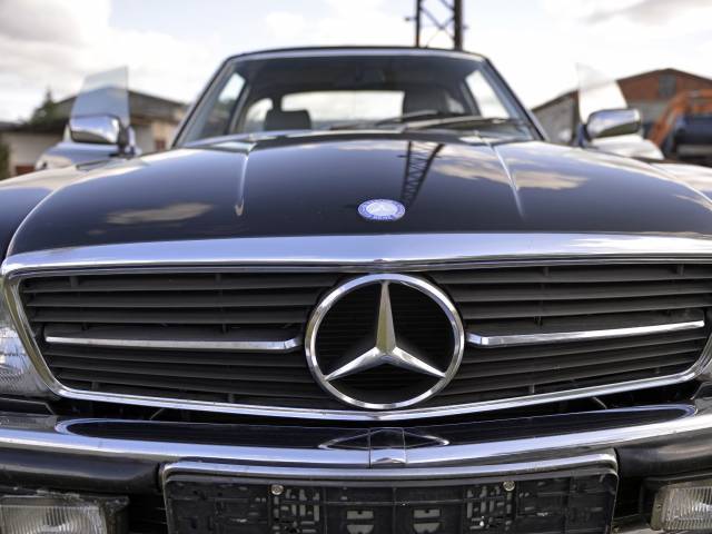 Mercedes-Benz 300 SL - Mercedes Benz 300 SL R107 Stern