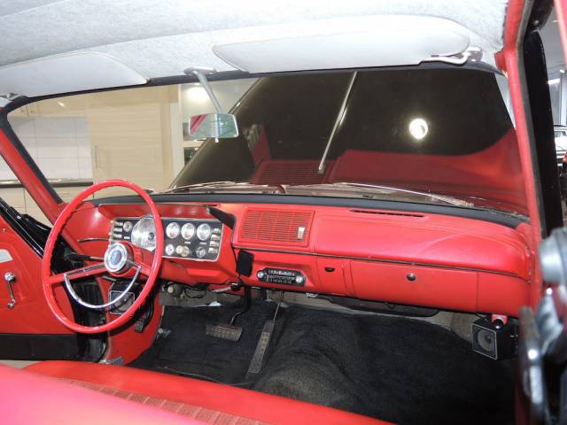 Chrysler Valiant V200 AMAG