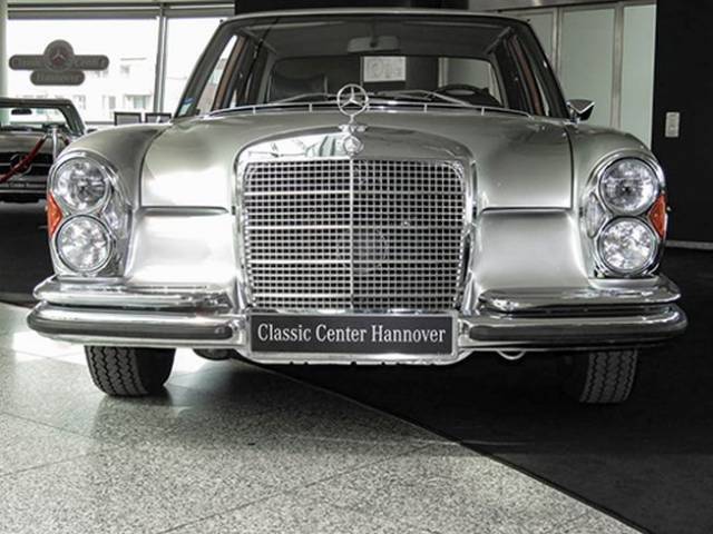 Mercedes-Benz 300 SEL 3.5