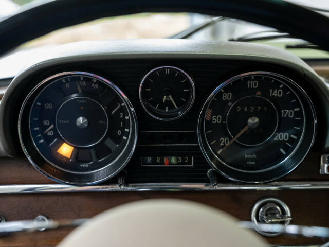 Mercedes-Benz 250 S