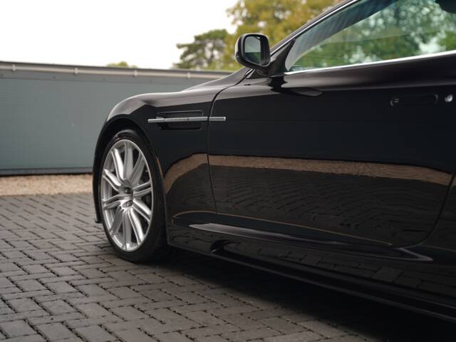 Aston Martin DBS