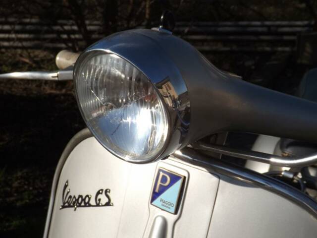 Piaggio Vespa 150 GS