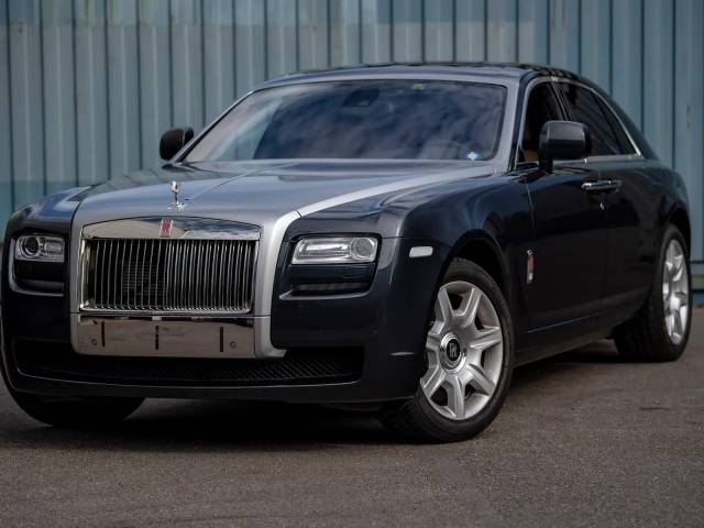 Image 1/8 of Rolls-Royce Ghost (2010)
