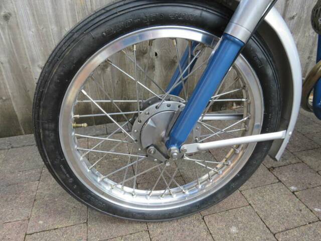 Ducati 85 Sport