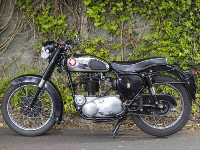 BSA B 33