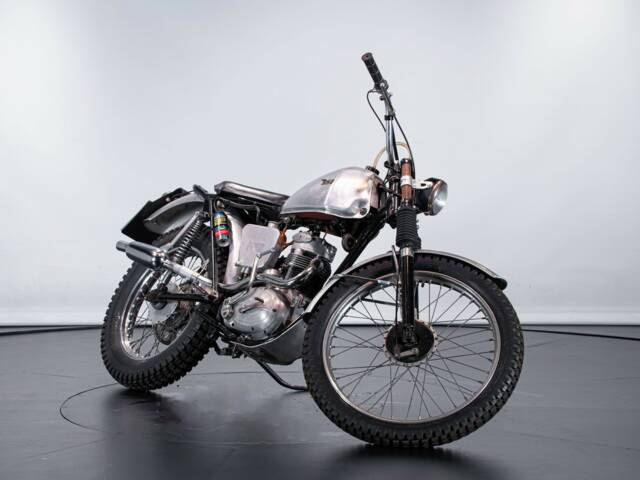 BSA C 15 Scrambler