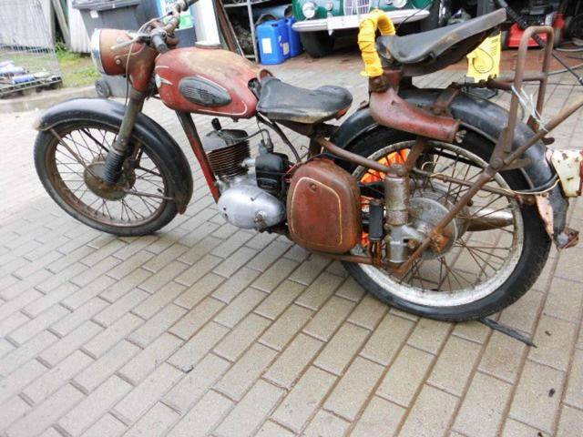 Bild 1/15 von MZ DUMMY (1959)