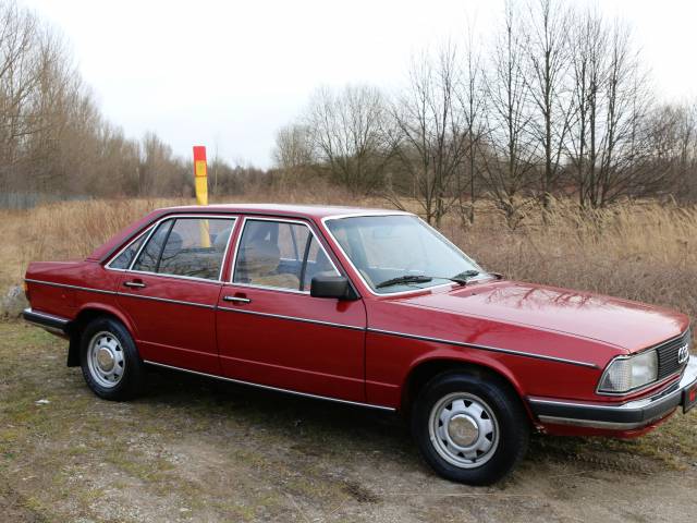 Audi 100