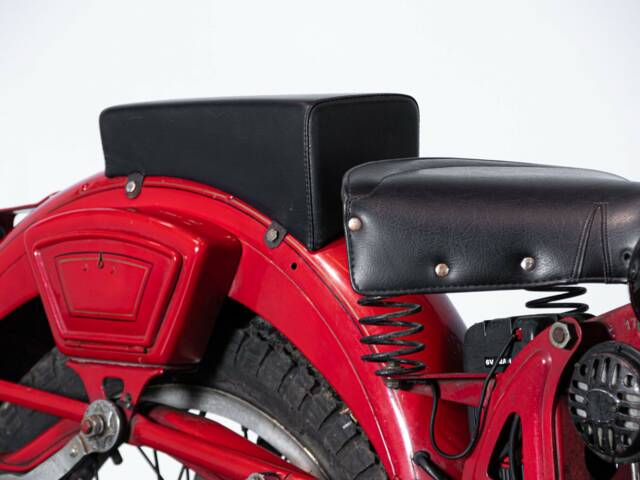 Moto Guzzi 250 SS