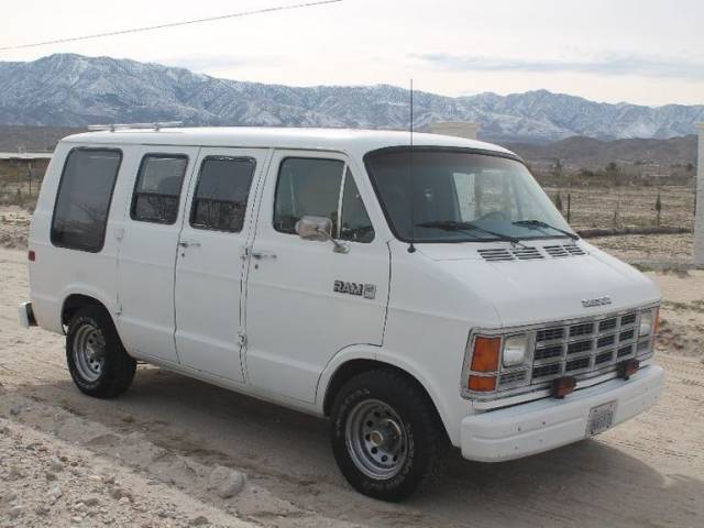 Afbeelding 1/13 van Dodge Ram Van (1986)