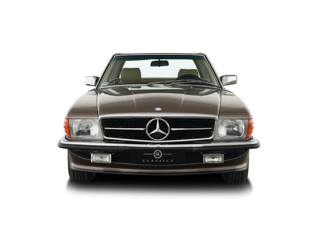 Mercedes-Benz 560 SL