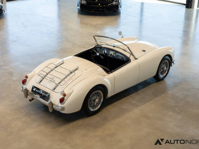 MG MGA 1600
