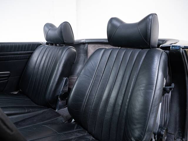 Mercedes-Benz 350 SL