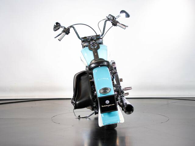 Harley-Davidson Dyna Glide Custom