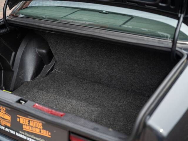 Mercedes-Benz 190 E